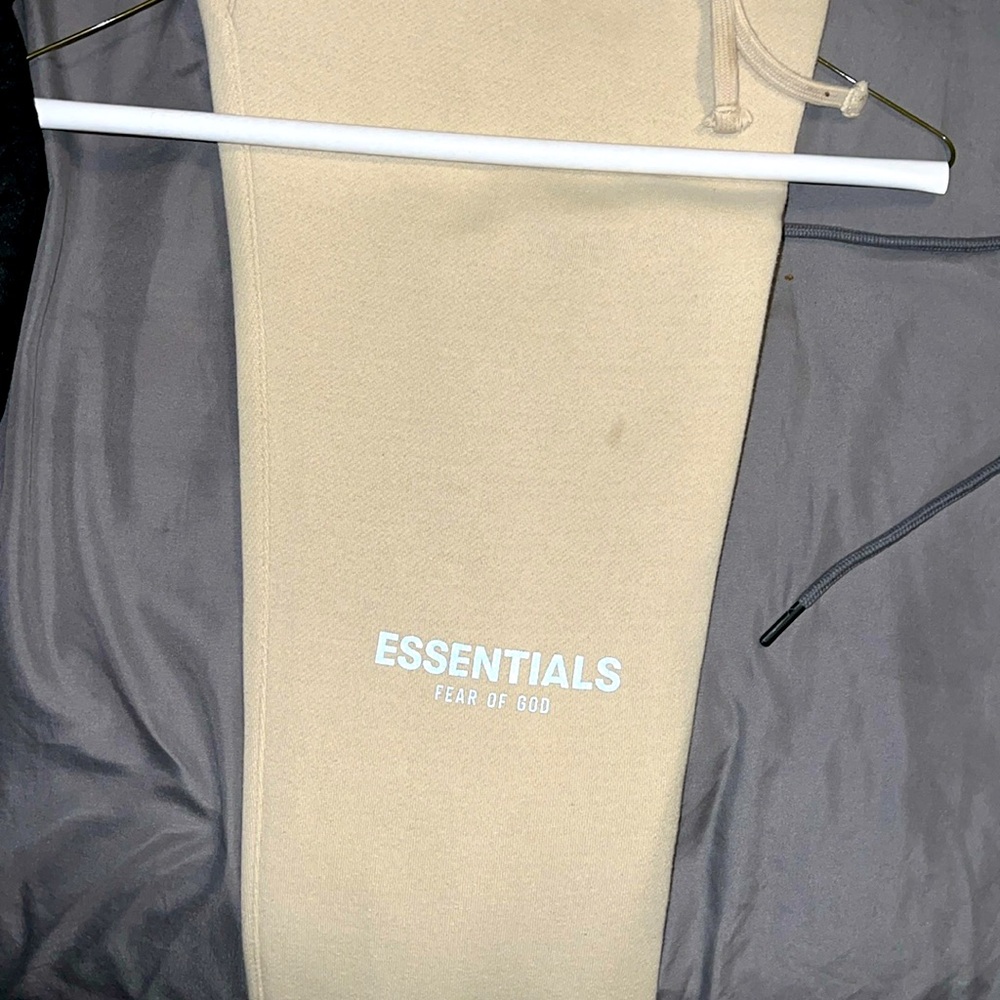 Essentials Fear of god Sweat suit/including hoodie.